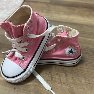 Pink converse